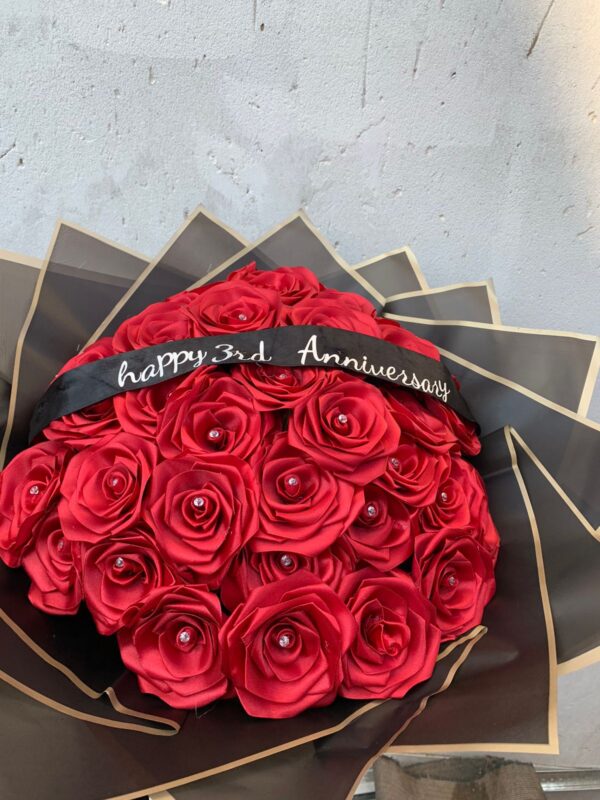 40 Stems + Written Bell + Diamond Pin